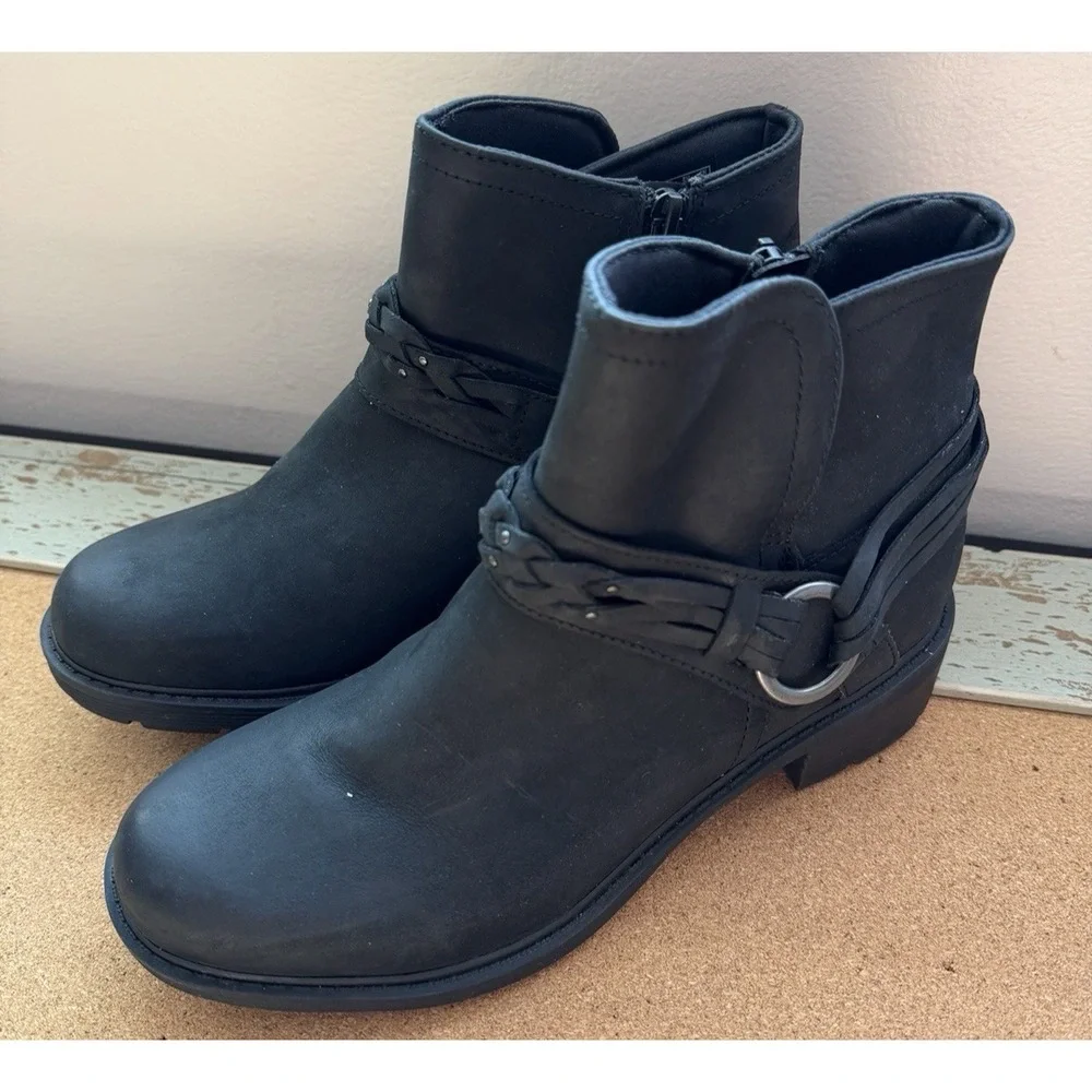 Clarks Hearth Kaylie Black‎ Leather Ankle Boots Women's Size 8 Never Worn